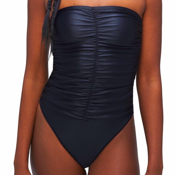 NEW Good American Strapless Ruched One-Piece Swimsuit - Picture 1 of 7